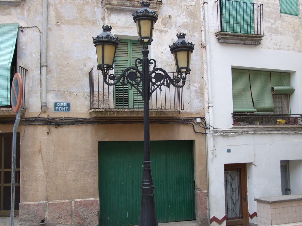 Apartments Cal Benet Camarasa Bagian luar foto